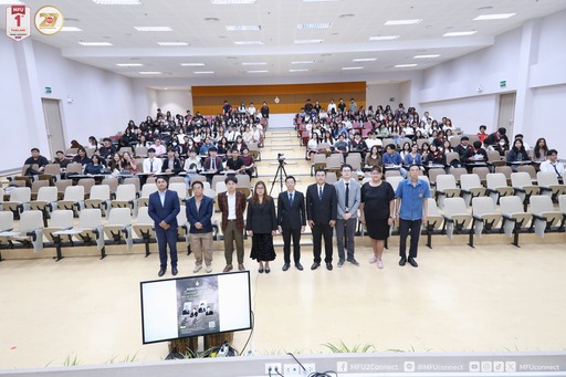 Roundtable Discussion on the Constitution and the Thai-Cambodian border dispute