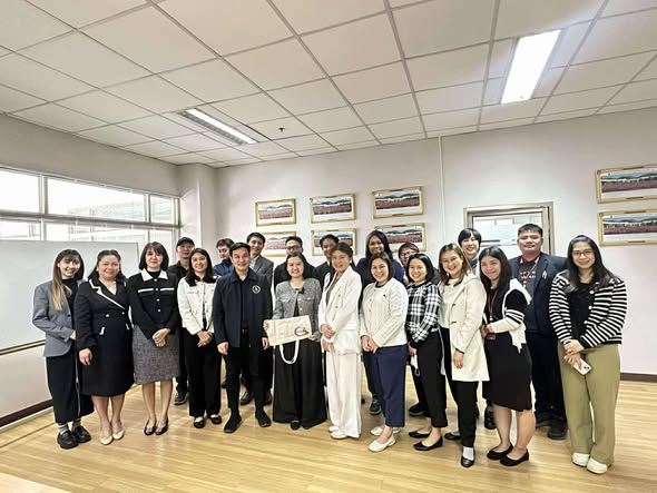 Official Visit and Academic Exchange: School of Social Innovation Courtesy to School of Sinology